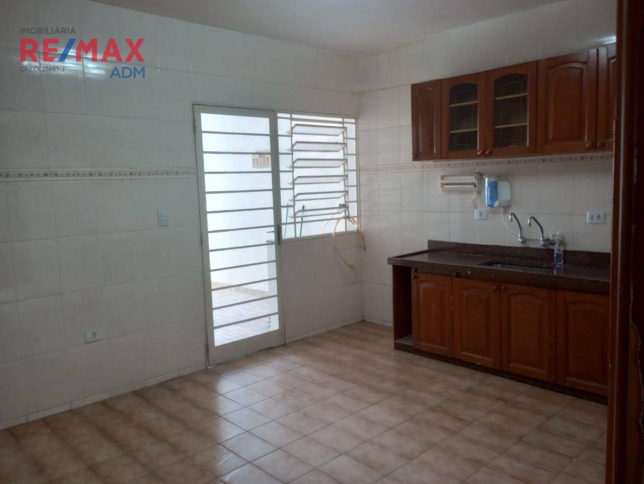 Casa à venda com 2 quartos, 140m² - Foto 5