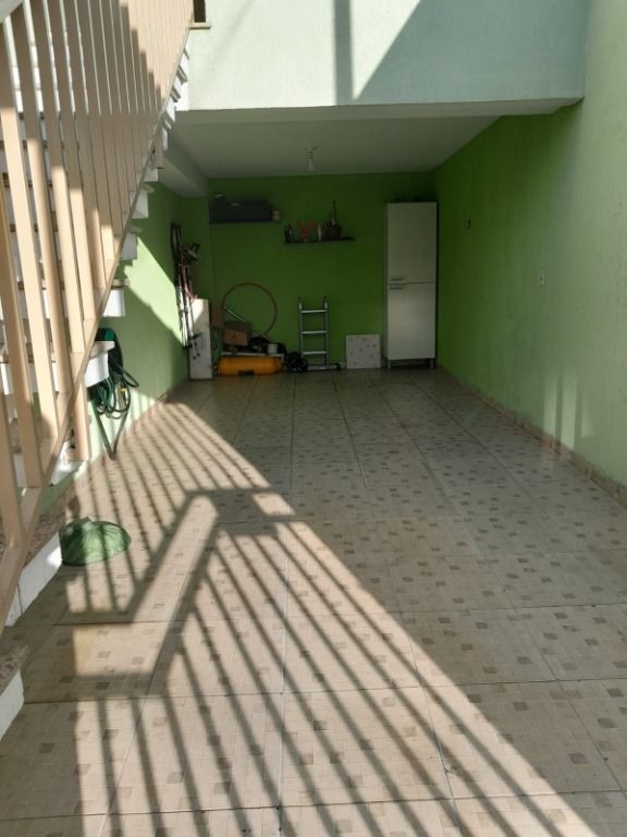 Sobrado à venda com 3 quartos, 126m² - Foto 2