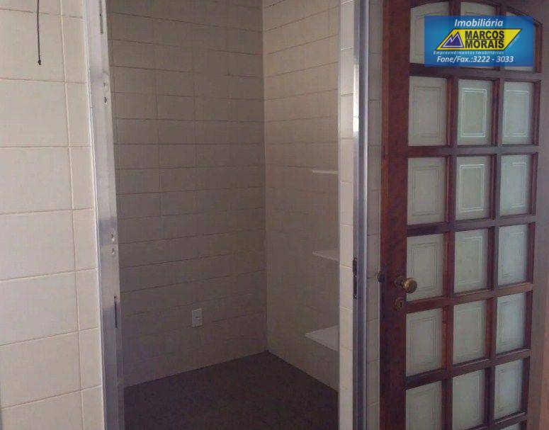 Casa para alugar com 3 quartos, 100m² - Foto 4