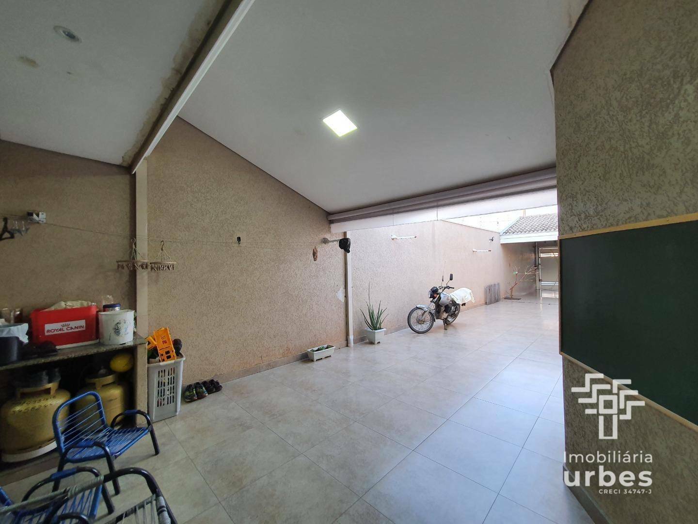 Casa, 3 quartos, 240 m² - Foto 30
