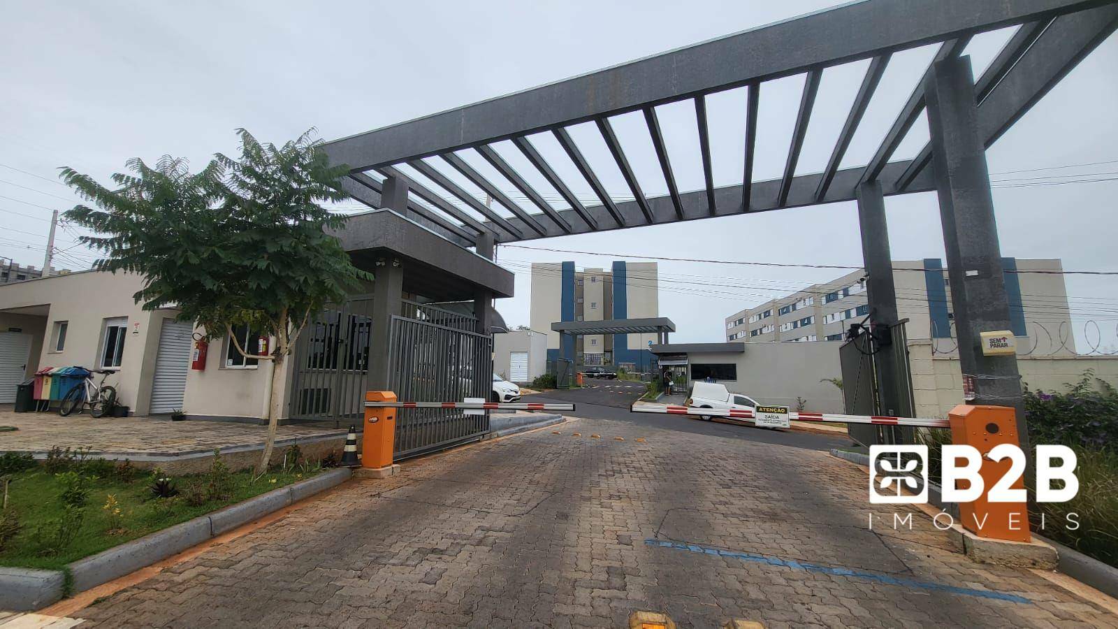 Apartamento à venda com 2 quartos, 42m² - Foto 1