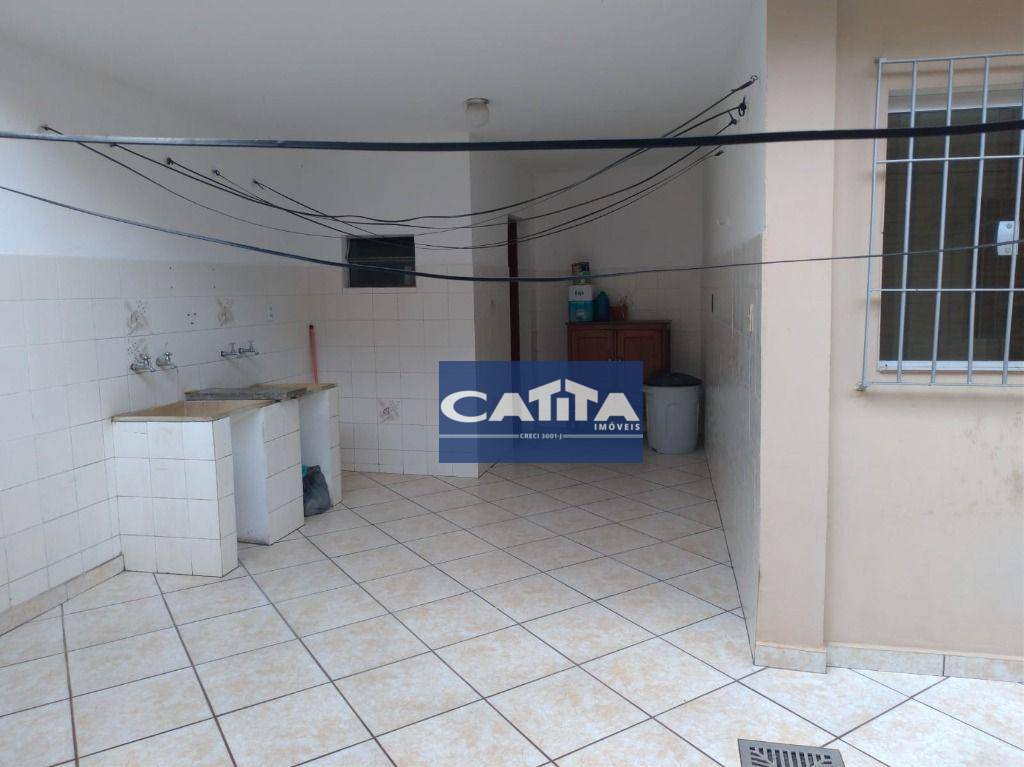 Casa à venda e aluguel com 3 quartos, 200m² - Foto 15