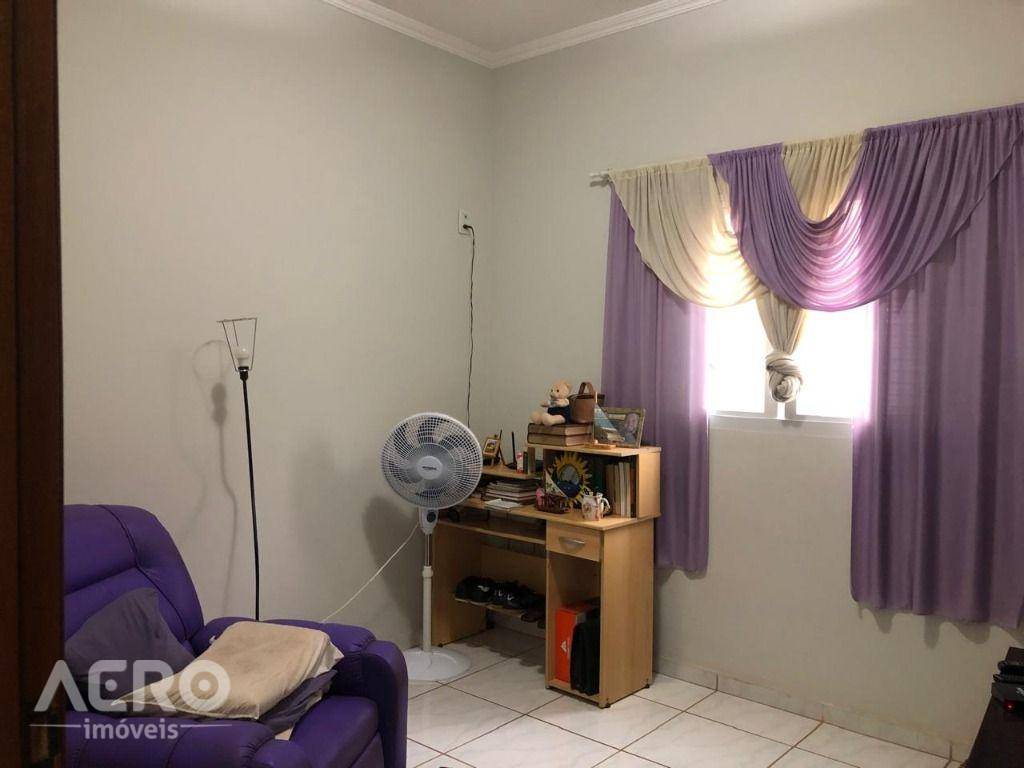 Casa à venda com 3 quartos, 204m² - Foto 18