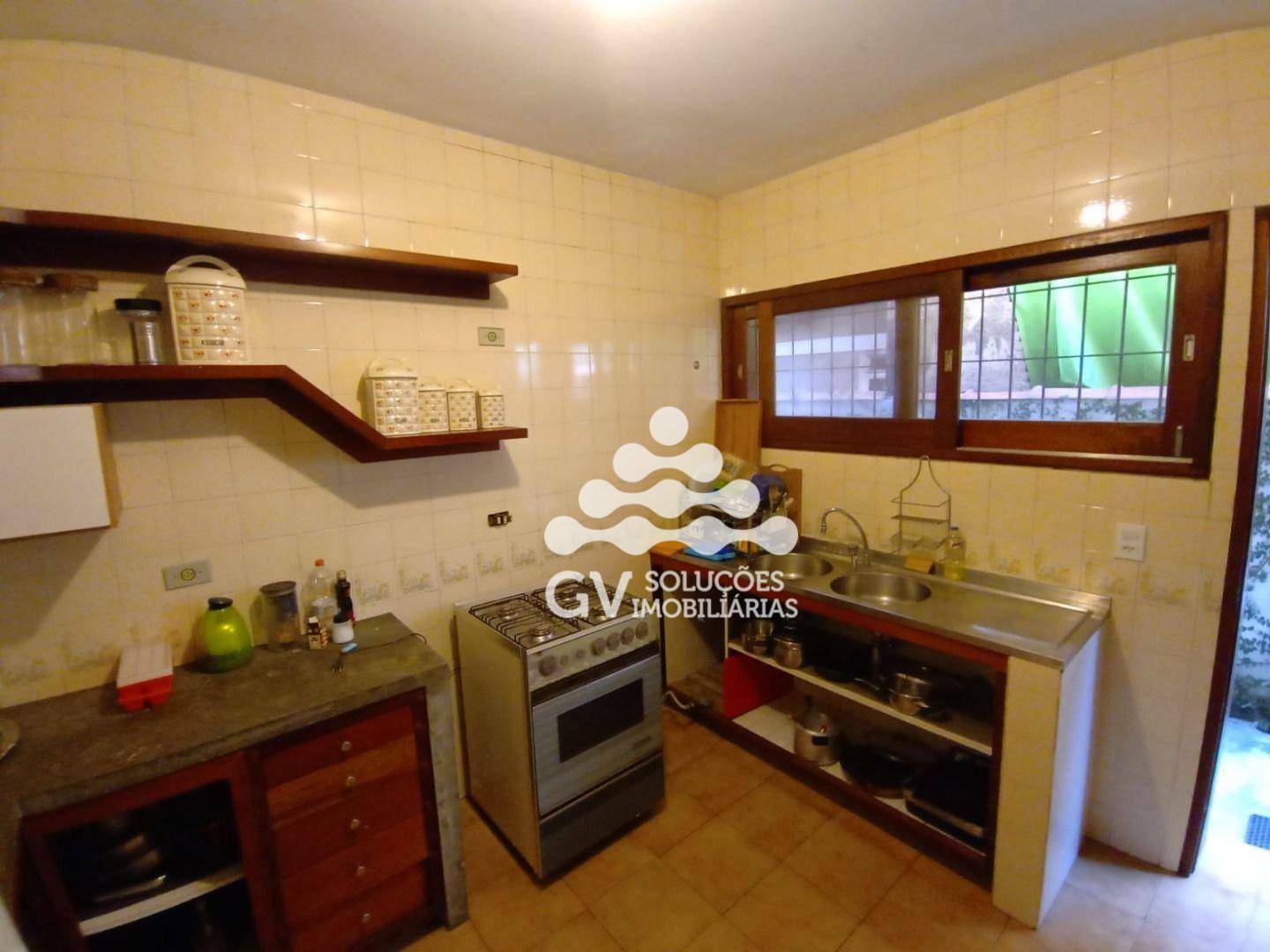 Casa à venda com 4 quartos, 180m² - Foto 11