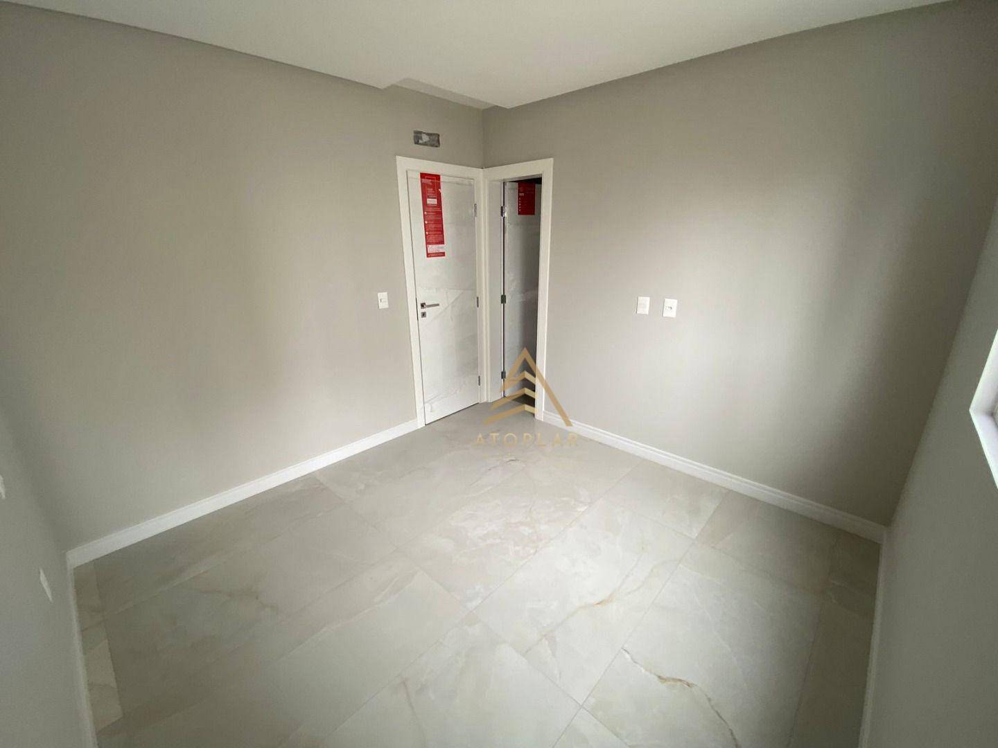 Apartamento à venda com 3 quartos, 130m² - Foto 16