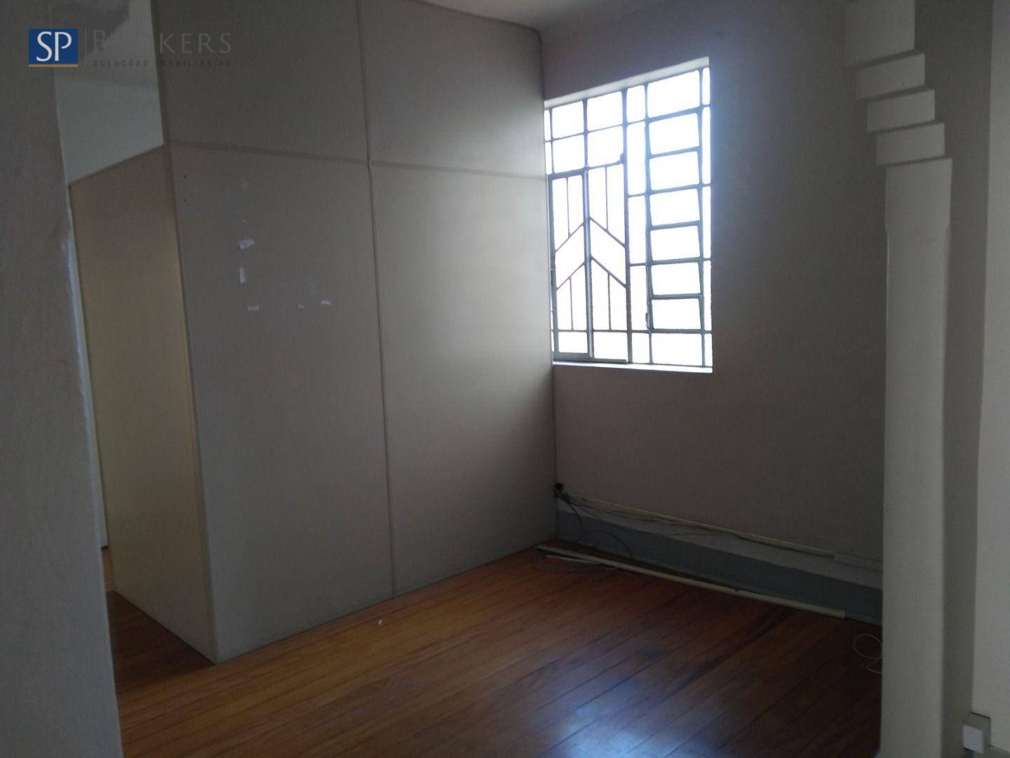 Casa para alugar com 3 quartos, 480m² - Foto 25