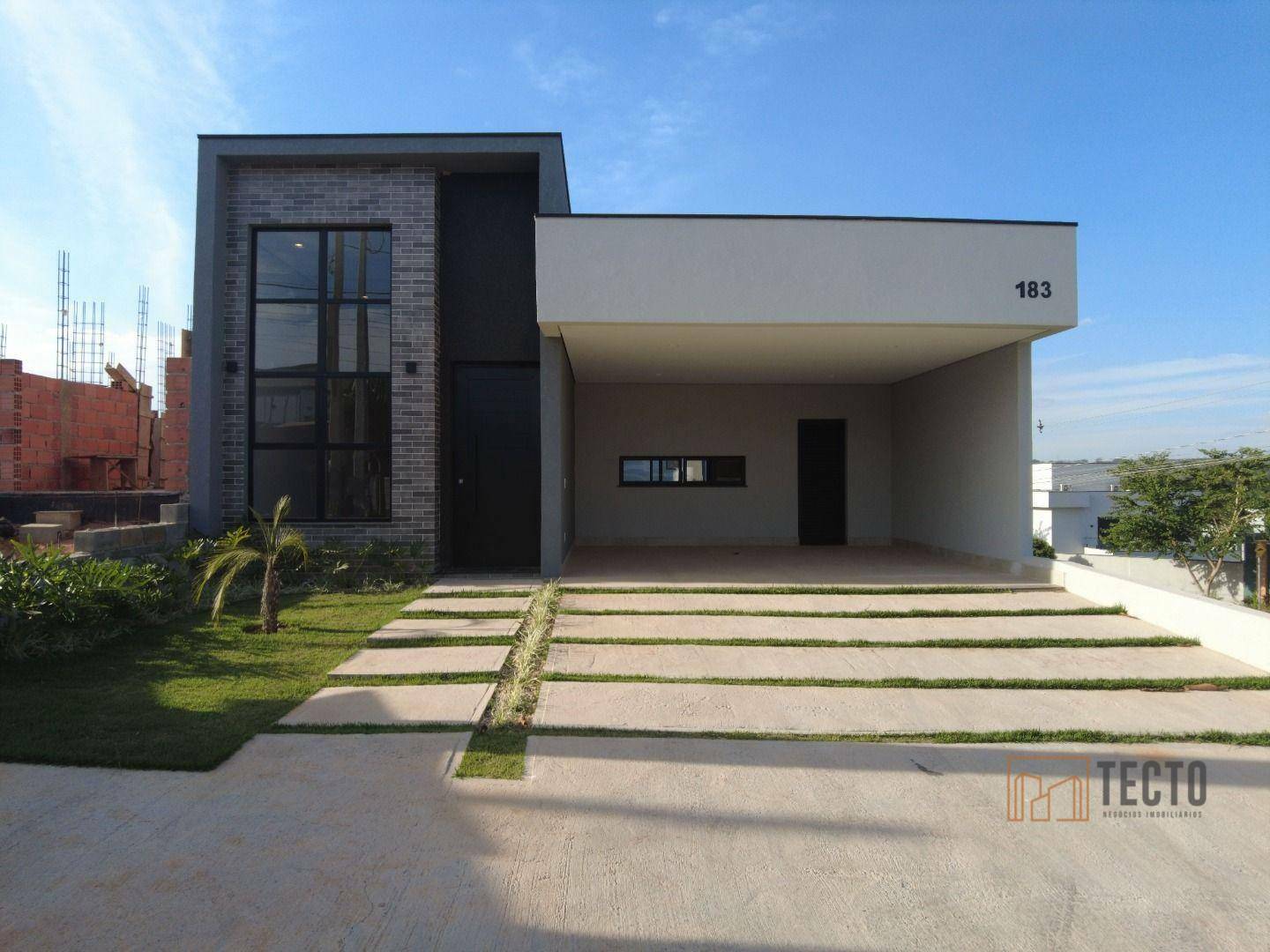 Casa de Condomínio à venda com 3 quartos, 195m² - Foto 2