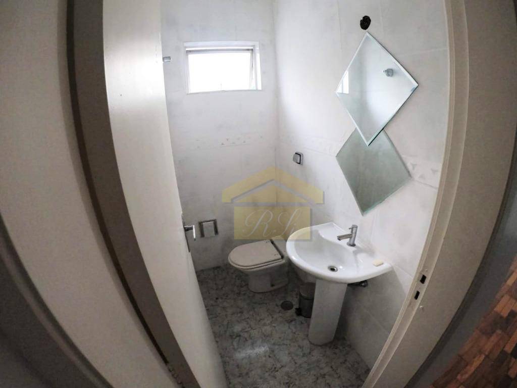 Sobrado à venda com 4 quartos, 229m² - Foto 2