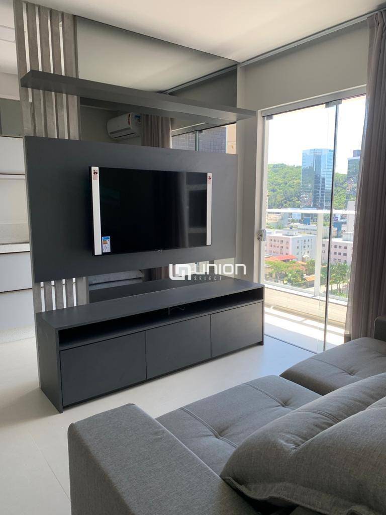 Apartamento à venda com 3 quartos, 77m² - Foto 2