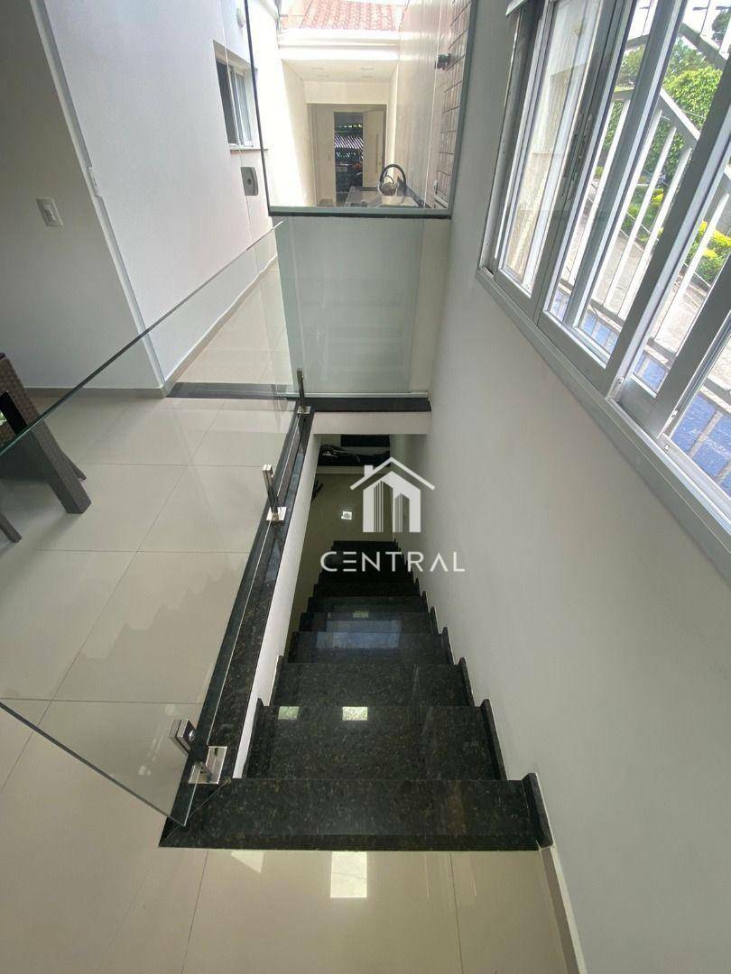 Sobrado à venda com 3 quartos, 244m² - Foto 31