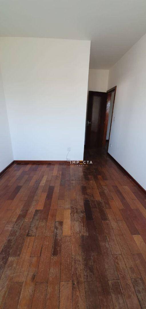 Casa à venda com 3 quartos, 180m² - Foto 10