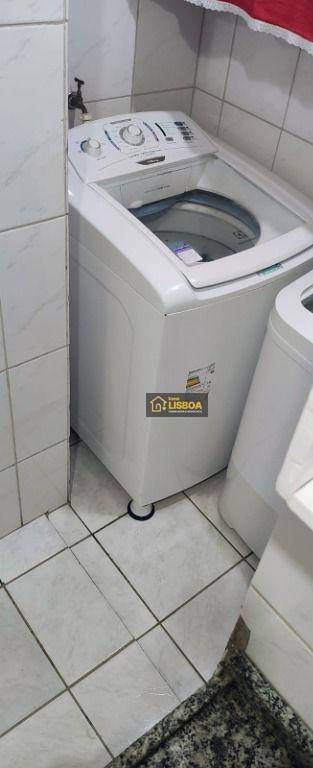Apartamento à venda com 2 quartos, 40m² - Foto 14