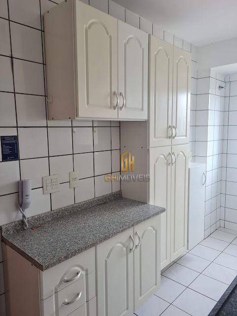 Apartamento à venda com 2 quartos, 59m² - Foto 4