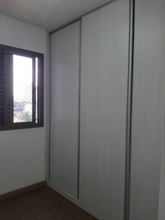 Apartamento à venda com 3 quartos, 74m² - Foto 26