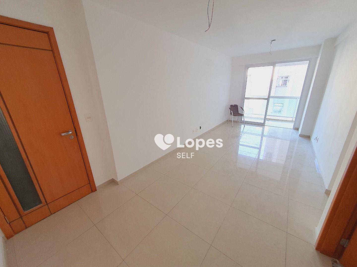 Apartamento à venda com 2 quartos, 80m² - Foto 3