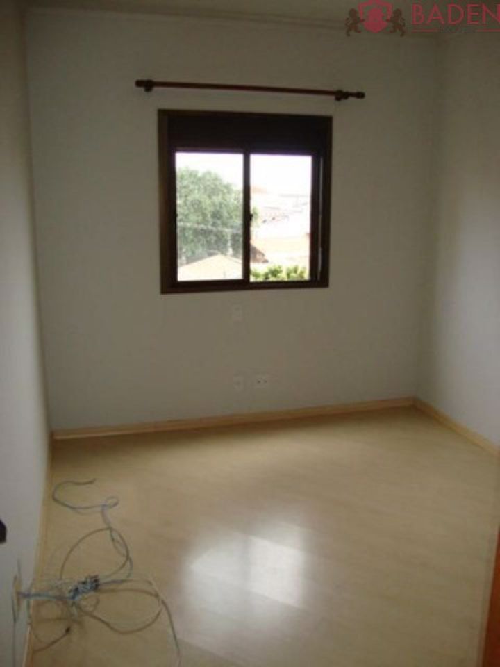 Apartamento à venda com 3 quartos, 84m² - Foto 9