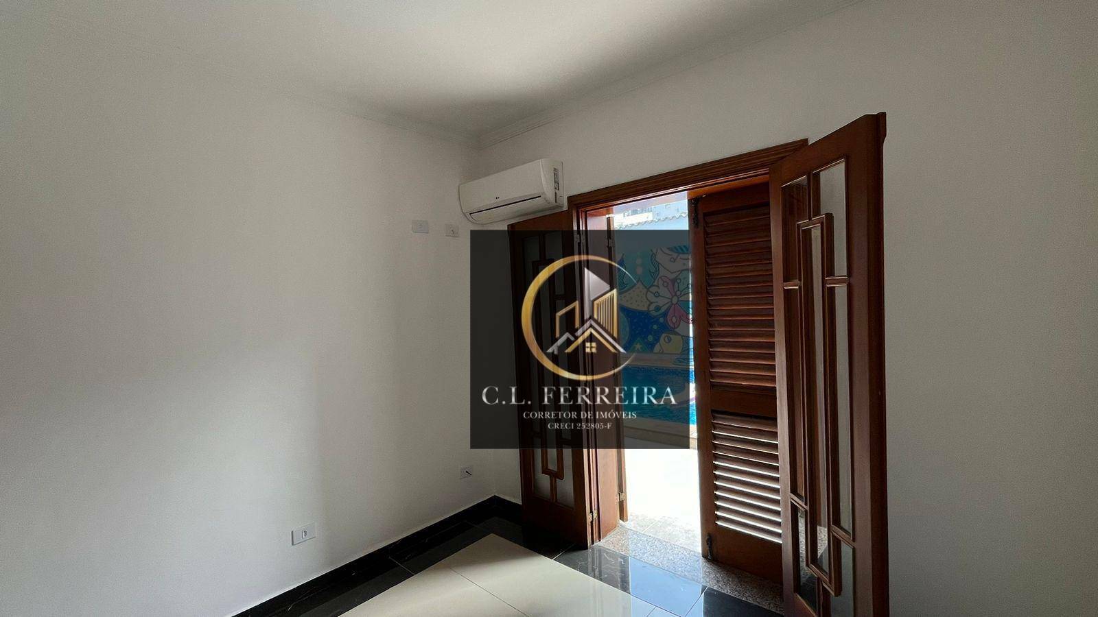 Casa à venda com 3 quartos, 209m² - Foto 18