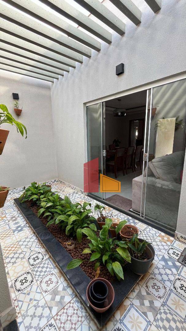 Casa à venda com 3 quartos, 156m² - Foto 7