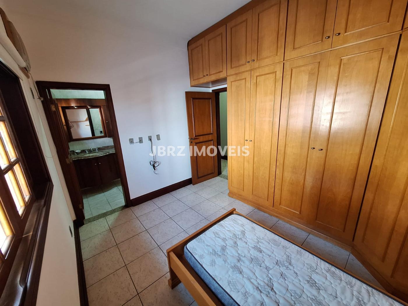 Casa de Condomínio à venda com 5 quartos, 368m² - Foto 19