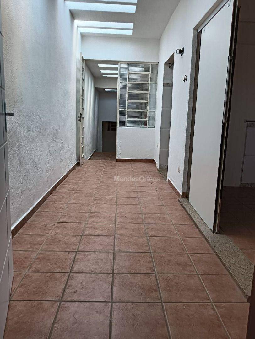 Casa para alugar com 3 quartos, 140m² - Foto 8