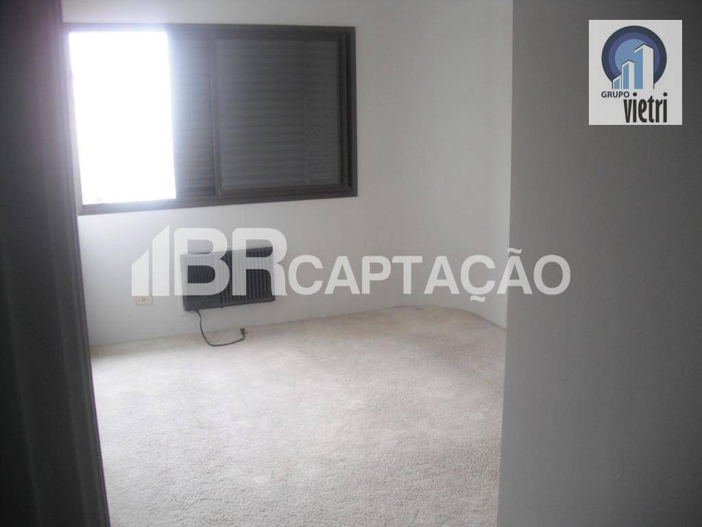 Apartamento à venda com 3 quartos, 210m² - Foto 13