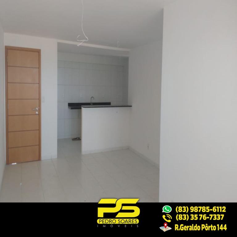 Apartamento à venda com 3 quartos, 80m² - Foto 2