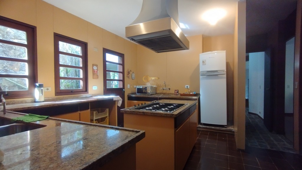 Casa à venda com 5 quartos, 2600m² - Foto 43