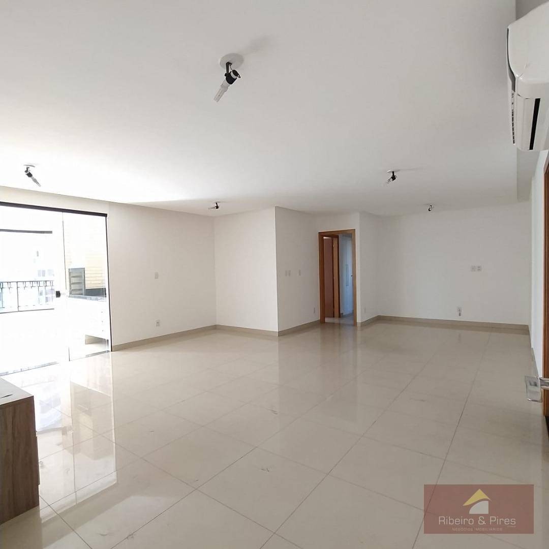 Apartamento à venda com 4 quartos, 162m² - Foto 2