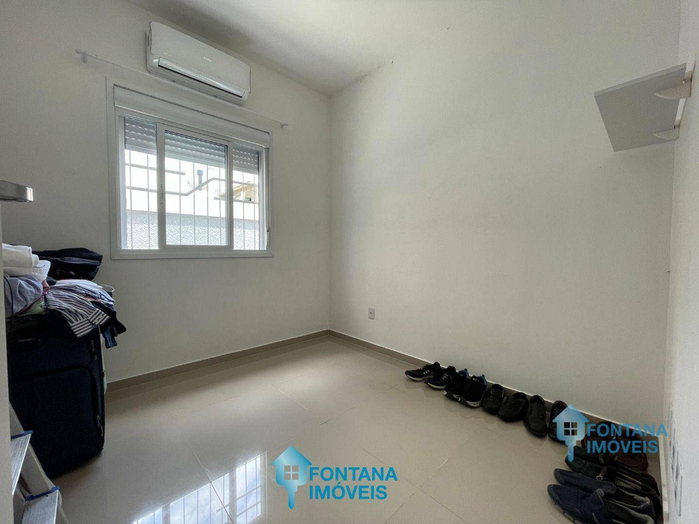 Casa à venda com 3 quartos, 76m² - Foto 15