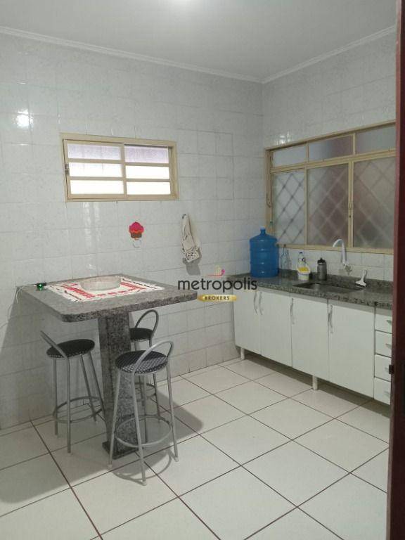 Casa à venda com 3 quartos, 240m² - Foto 5