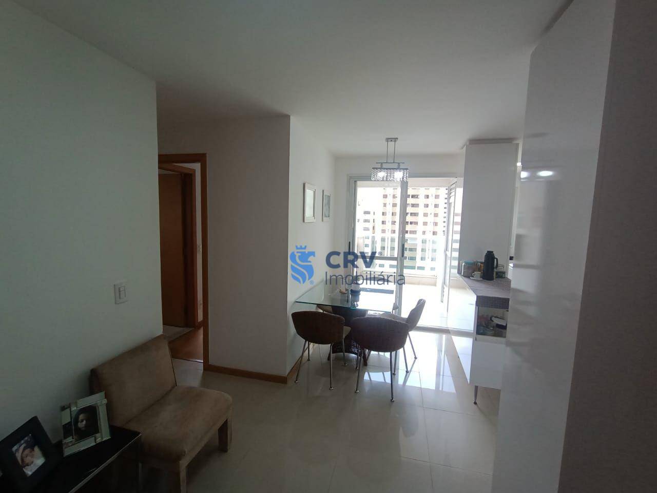 Apartamento à venda com 2 quartos, 78m² - Foto 2