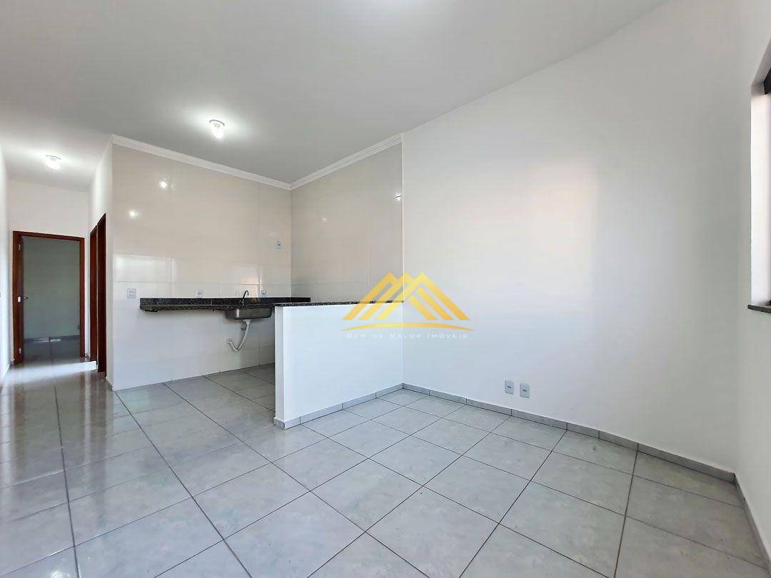 Casa à venda com 1 quarto, 39m² - Foto 2