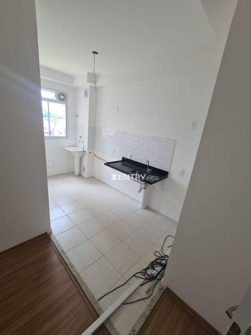 Apartamento à venda com 2 quartos, 47m² - Foto 2