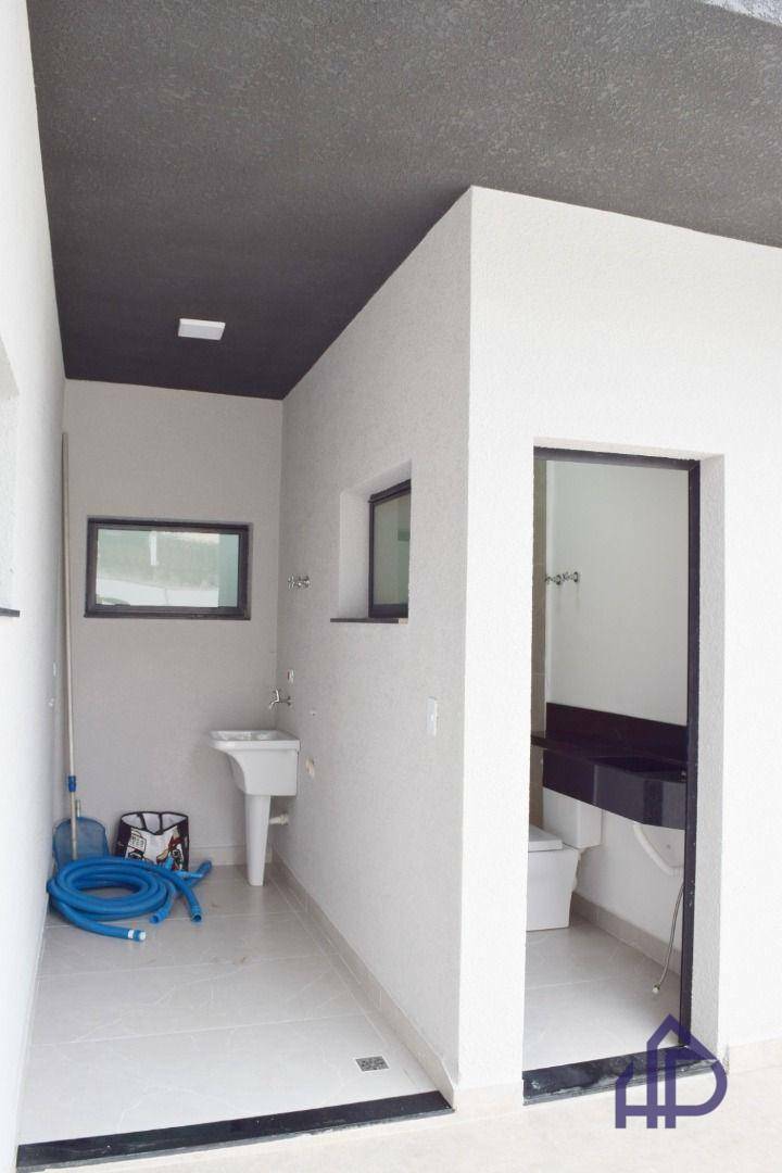 Casa para alugar com 3 quartos, 240m² - Foto 9