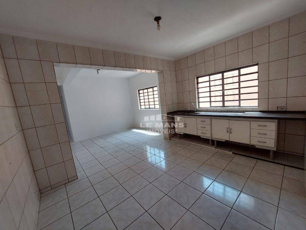 Casa à venda com 3 quartos, 153m² - Foto 8