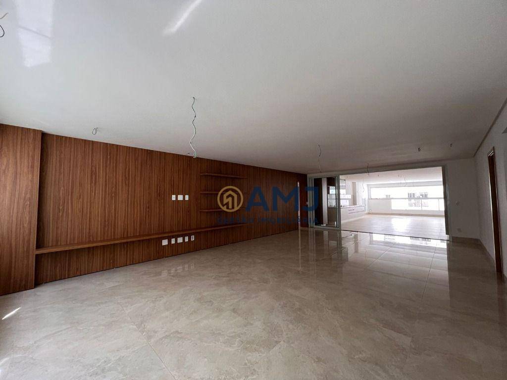 Apartamento à venda com 4 quartos, 260m² - Foto 3