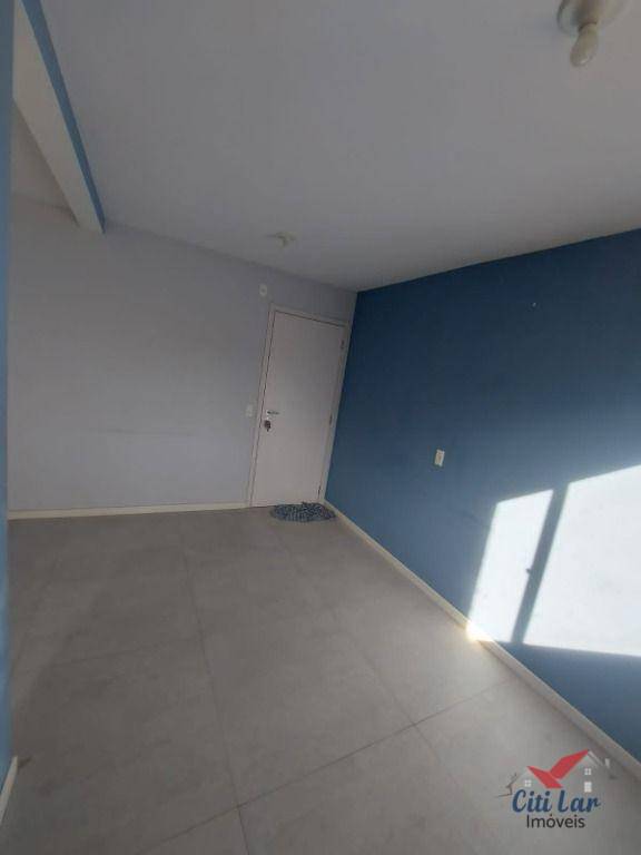 Apartamento à venda com 2 quartos, 43m² - Foto 4