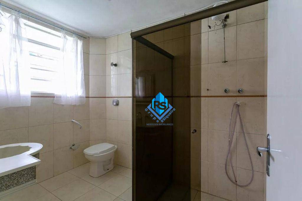 Sobrado à venda e aluguel com 3 quartos, 235m² - Foto 27