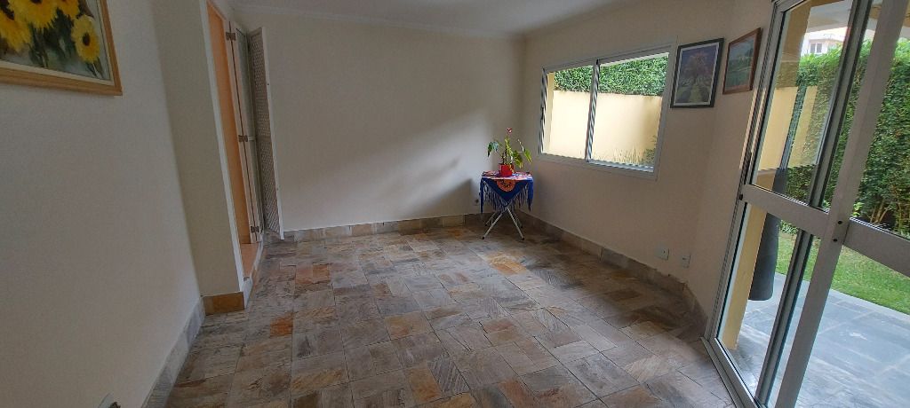 Casa de Condomínio à venda com 4 quartos, 310m² - Foto 11