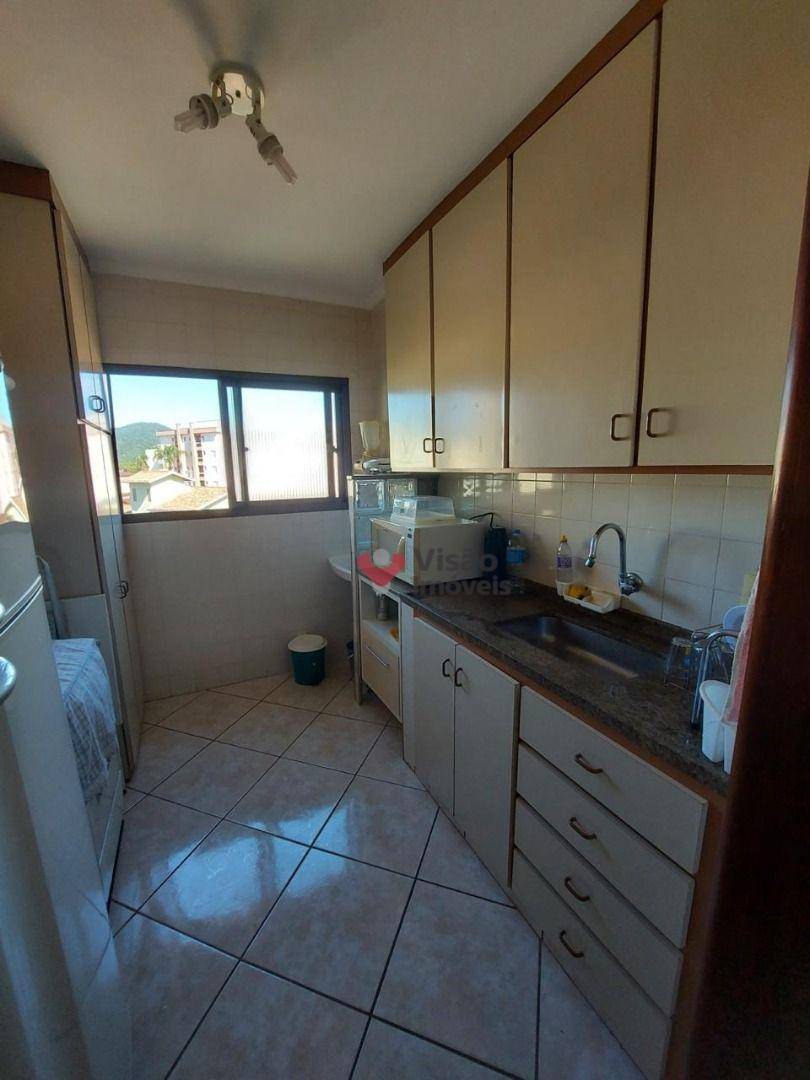 Apartamento à venda com 3 quartos, 185m² - Foto 9