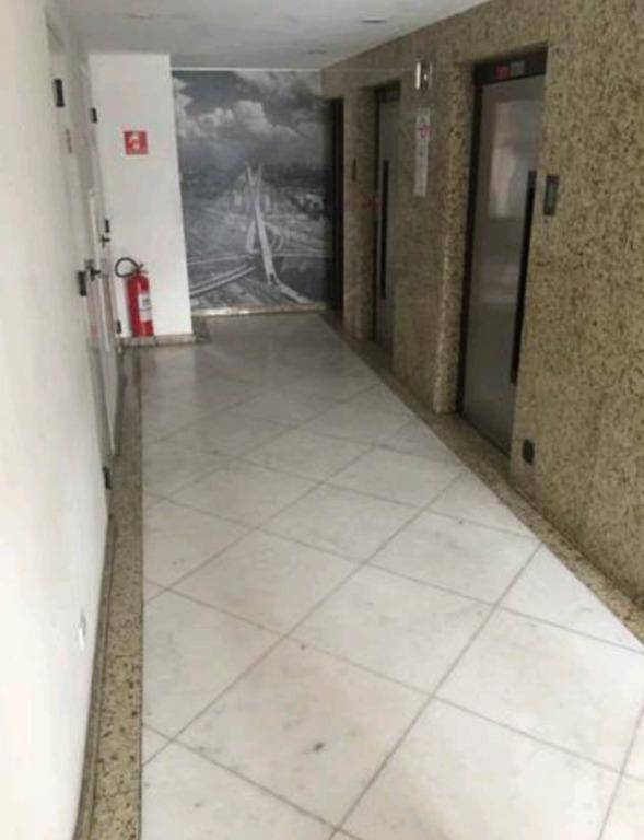 Apartamento à venda com 3 quartos, 85m² - Foto 17