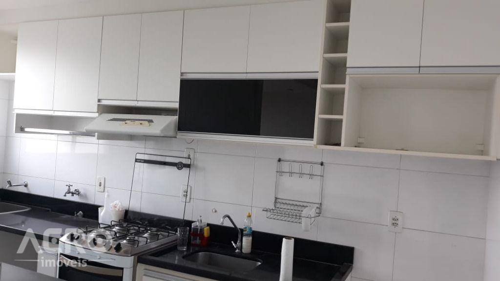 Apartamento à venda com 2 quartos, 45m² - Foto 1