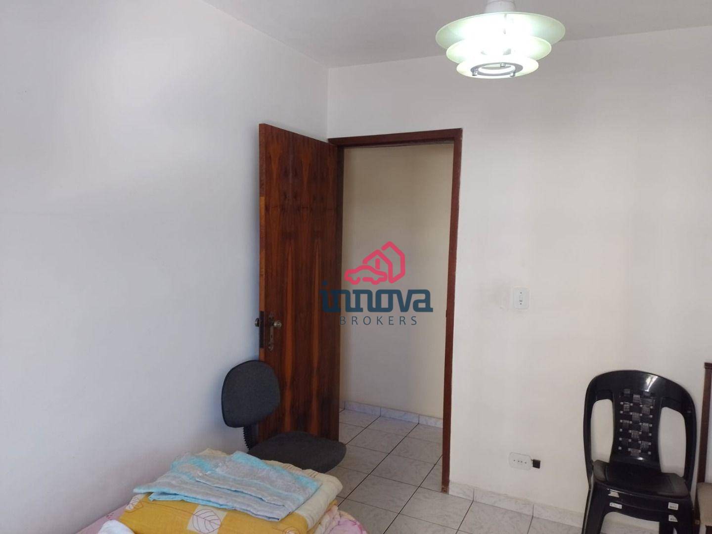 Casa à venda com 2 quartos, 77m² - Foto 11