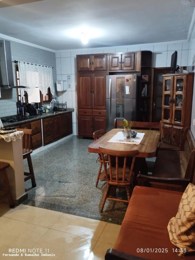 Casa à venda com 4 quartos, 170m² - Foto 10