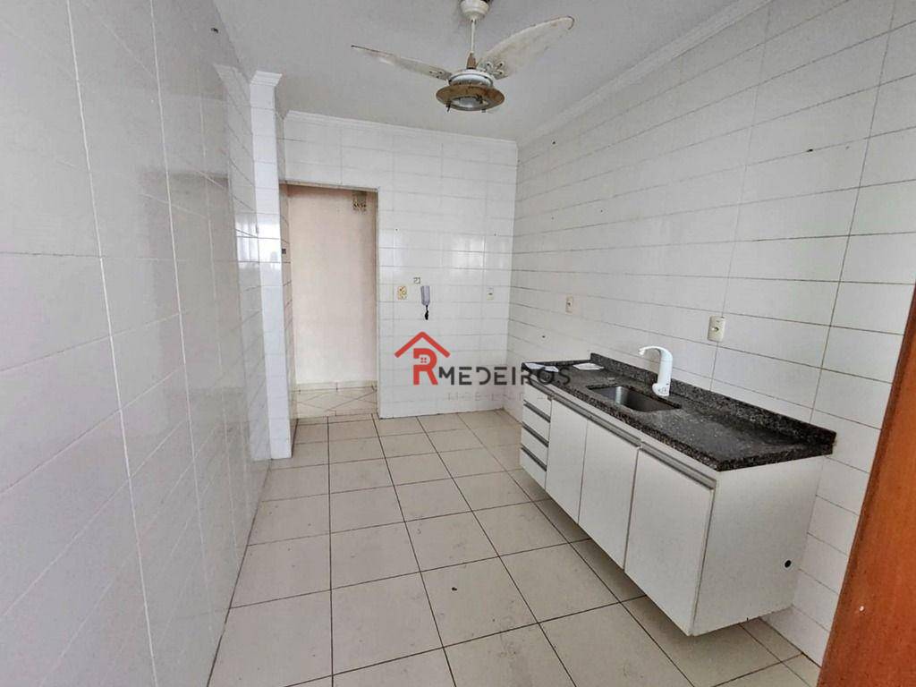 Apartamento à venda com 2 quartos, 79m² - Foto 9