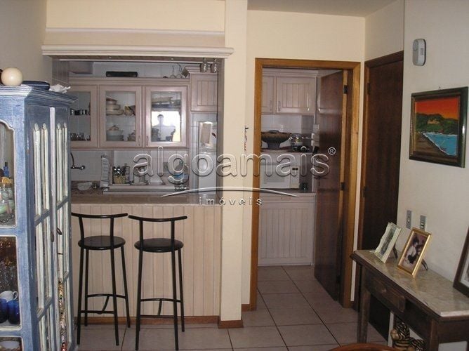 Apartamento à venda com 2 quartos, 65m² - Foto 4