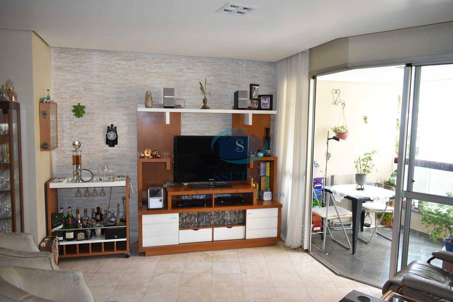 Apartamento à venda com 3 quartos, 93m² - Foto 1