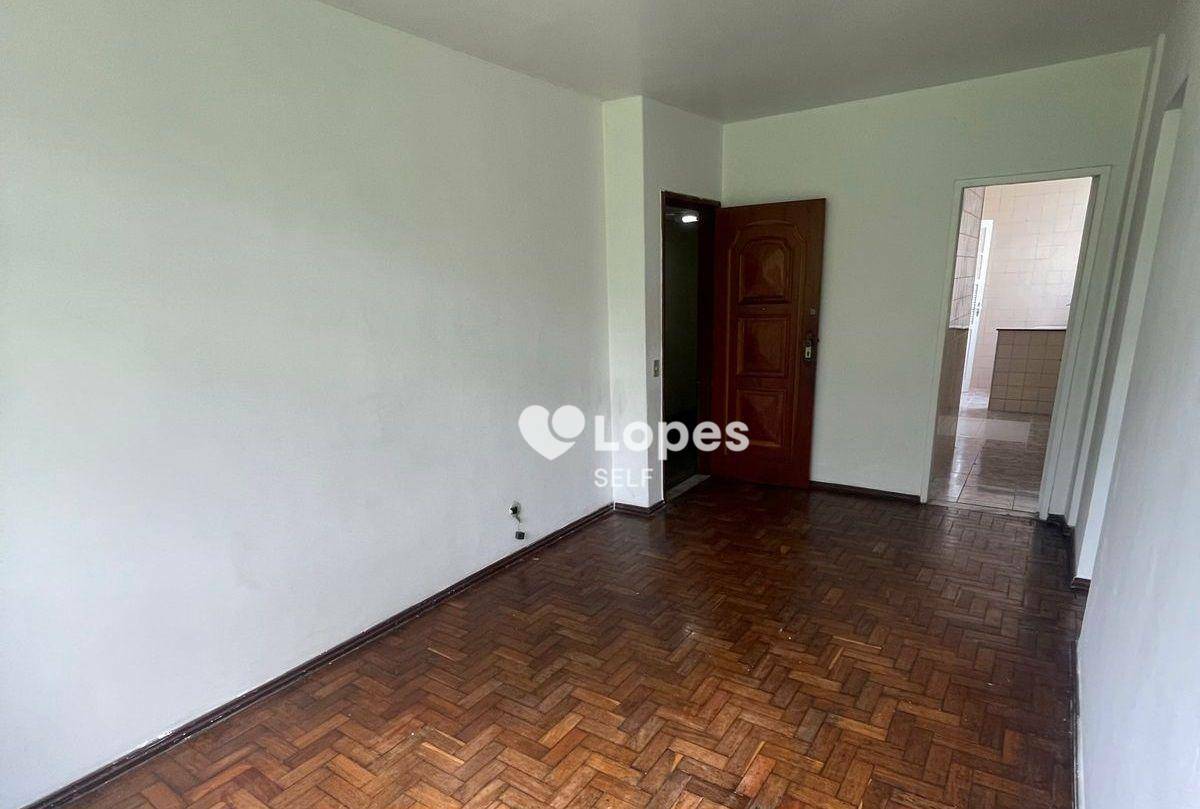 Apartamento à venda com 2 quartos, 59m² - Foto 2