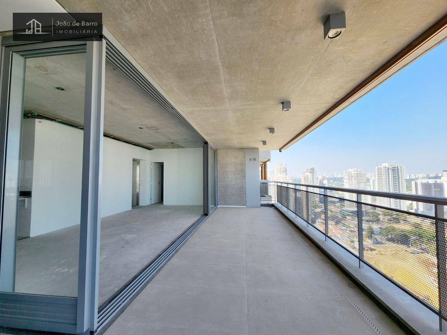 Apartamento à venda com 4 quartos, 167m² - Foto 2