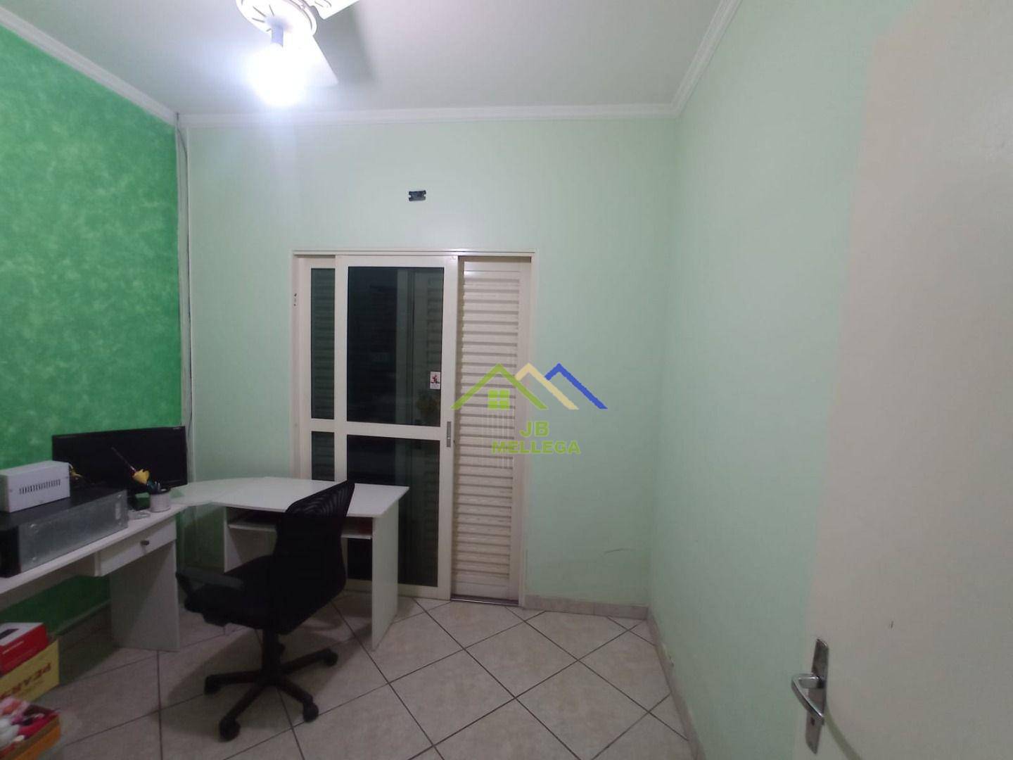 Casa, 3 quartos, 200 m² - Foto 3